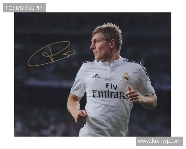 克罗斯在足球世界的传奇之路与未来发展展望